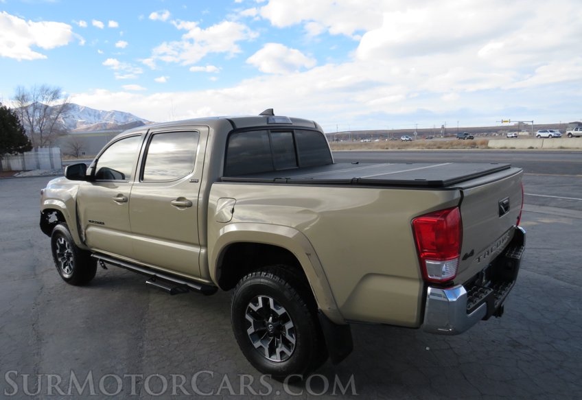 2017 Toyota Tacoma - Image 7