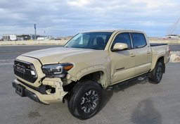 2017 Toyota Tacoma - Image 3