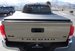 2017 Toyota Tacoma - Image 19