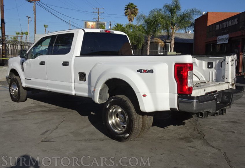 2018 Ford Super Duty F-350 DRW - Image 7