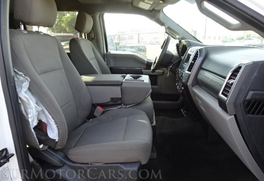 2018 Ford Super Duty F-350 DRW - Image 23