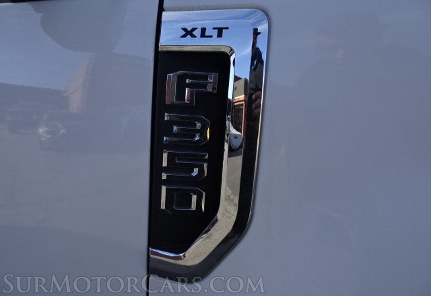 2018 Ford Super Duty F-350 DRW - Image 17