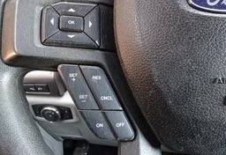 2018 Ford Super Duty F-350 DRW - Image 40