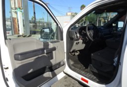 2018 Ford Super Duty F-350 DRW - Image 21