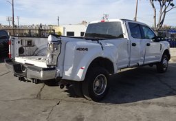 2018 Ford Super Duty F-350 DRW - Image 8