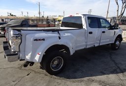 2018 Ford Super Duty F-350 DRW - Image 10