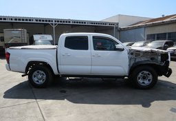 2021 Toyota Tacoma 4WD - Image 12