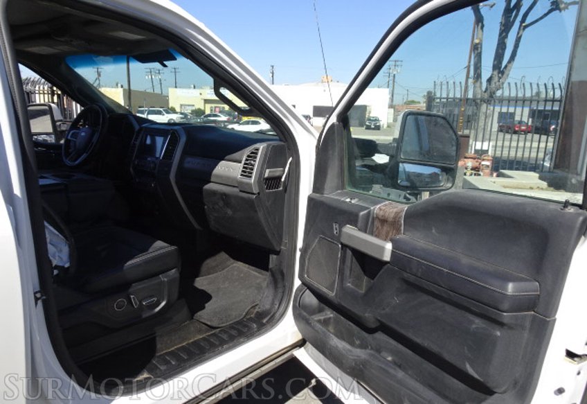 2017 Ford Super Duty F-350 SRW - Image 24