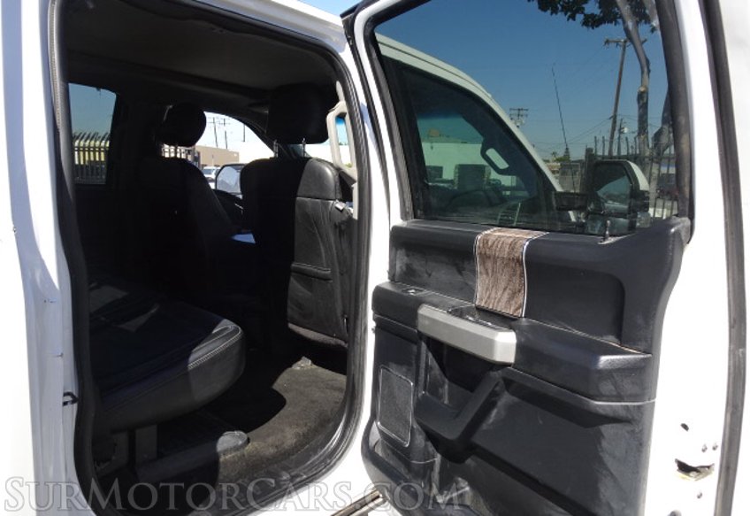 2017 Ford Super Duty F-350 SRW - Image 29