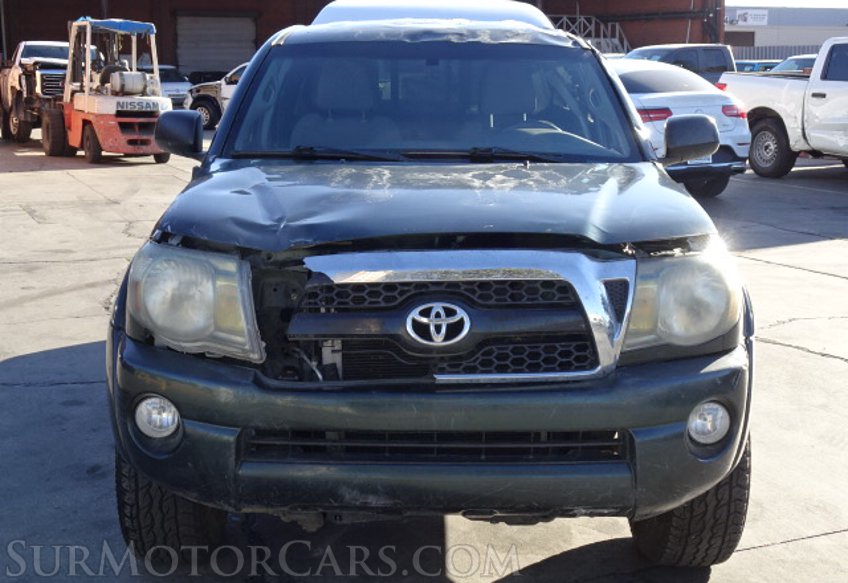 2011 Toyota Tacoma - Image 14