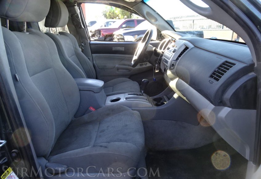 2011 Toyota Tacoma - Image 21