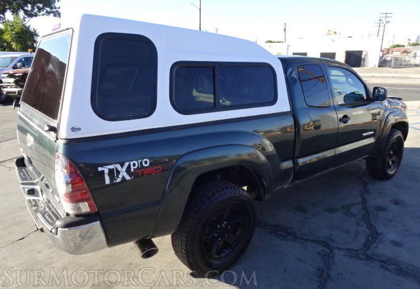 2011 Toyota Tacoma - Image 9