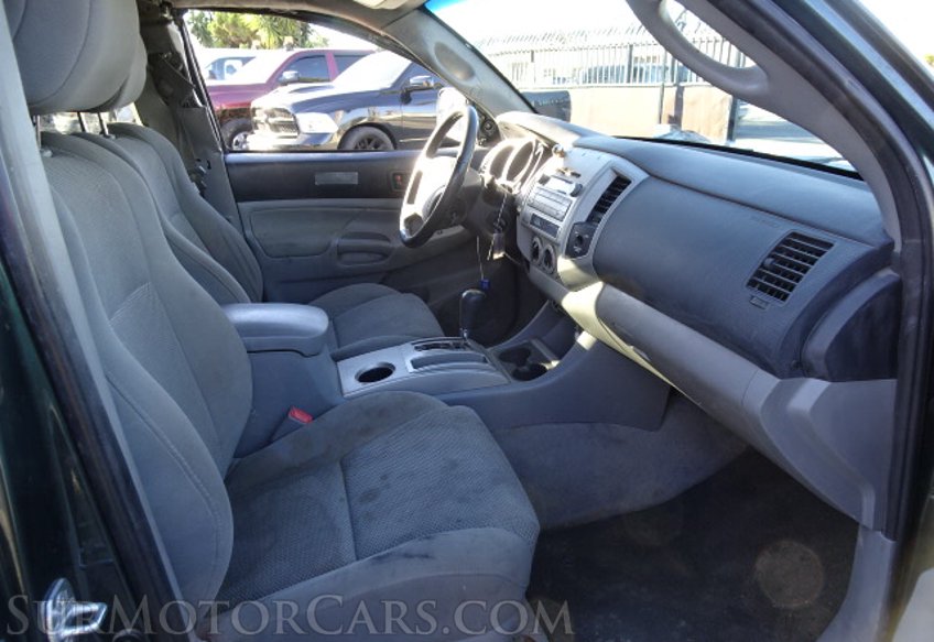 2011 Toyota Tacoma - Image 22