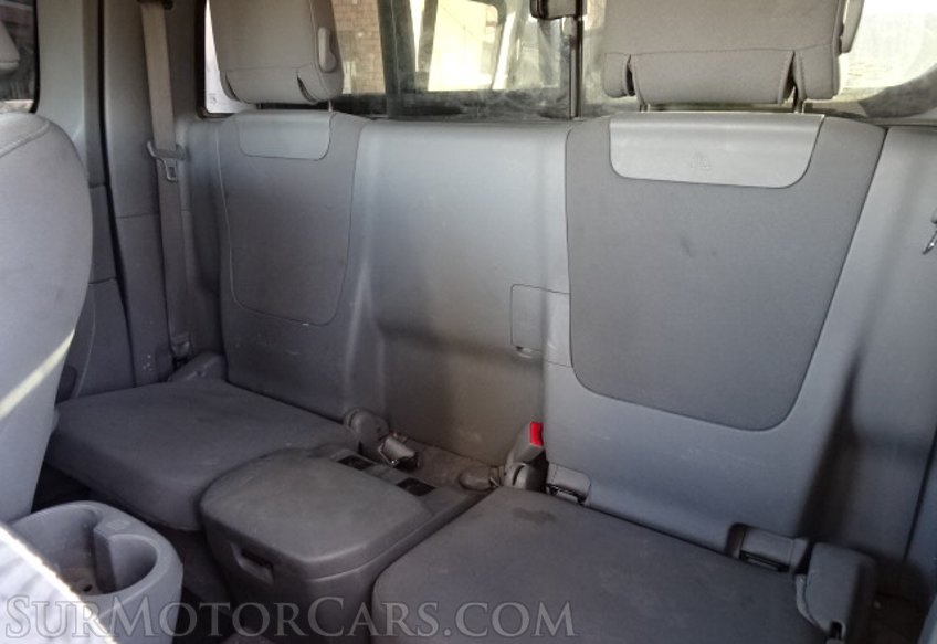 2011 Toyota Tacoma - Image 25
