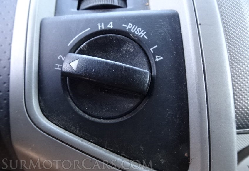 2011 Toyota Tacoma - Image 30