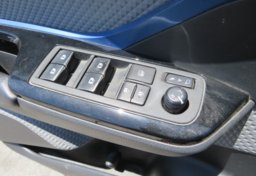 2019 Toyota C-HR - Image 43