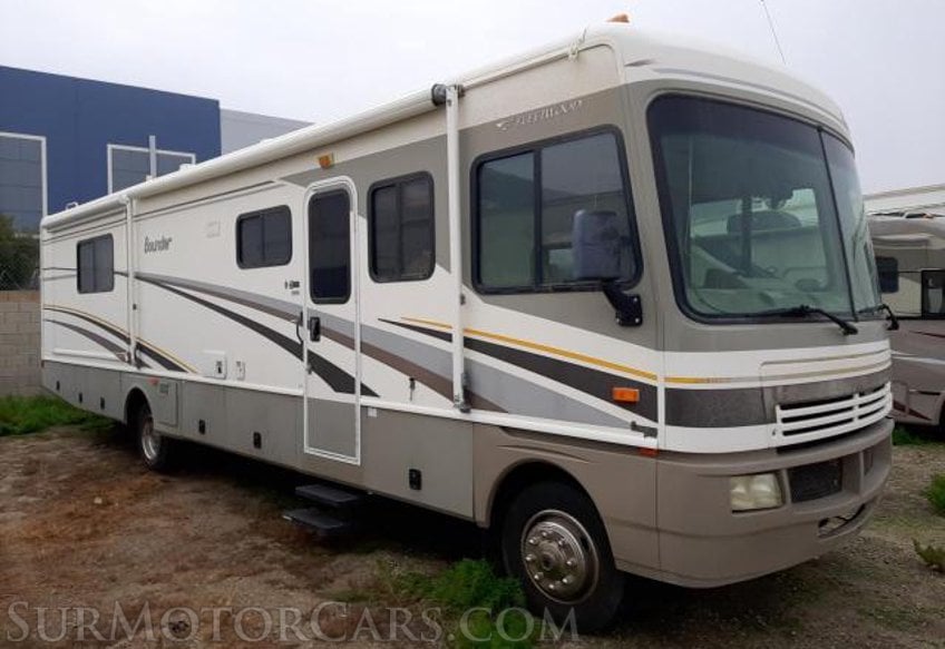 2004 Workhorse MOTORHOME CHASSIS W22 - Image 10