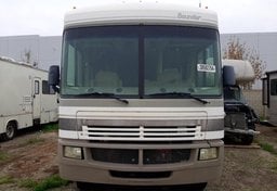 2004 Workhorse MOTORHOME CHASSIS W22 - Image 9