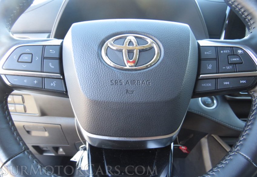 2021 Toyota Highlander - Image 36