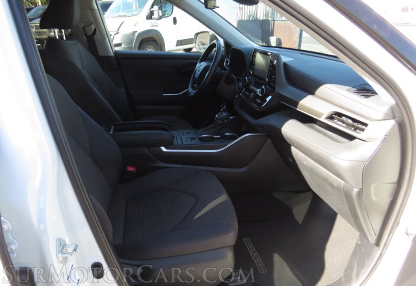 2021 Toyota Highlander - Image 28