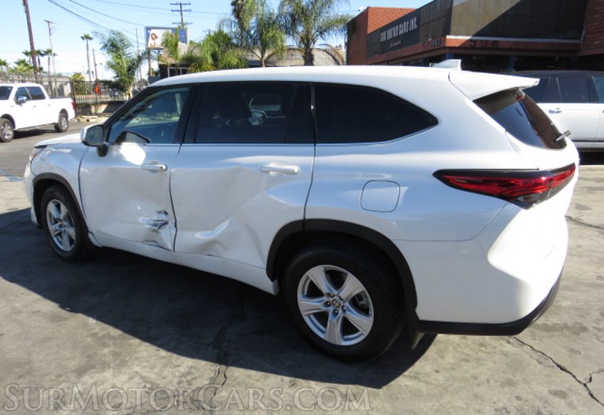 2021 Toyota Highlander - Image 6