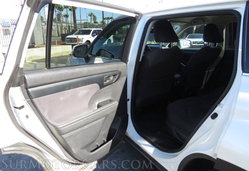 2021 Toyota Highlander - Image 23