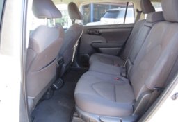 2021 Toyota Highlander - Image 29