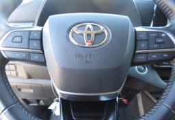 2021 Toyota Highlander - Image 36