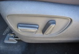 2021 Toyota Highlander - Image 42