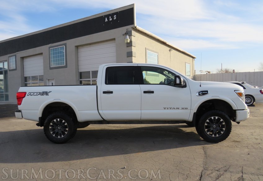 2017 Nissan Titan XD - Image 10