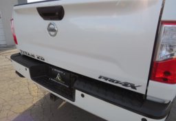 2017 Nissan Titan XD - Image 22