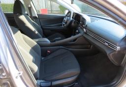 Thumbnail of 2021 Hyundai ELANTRA