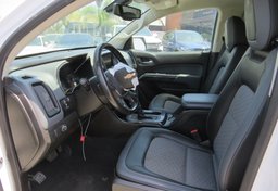 2019 Chevrolet Colorado - Image 28