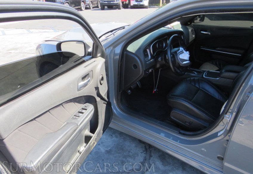 2018 Dodge Charger - Image 19