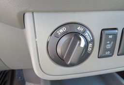 2017 Nissan Frontier - Image 32