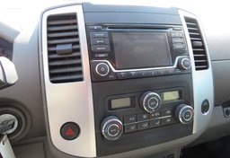 2017 Nissan Frontier - Image 28