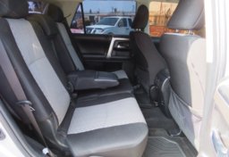 2018 Toyota 4Runner - Image 29