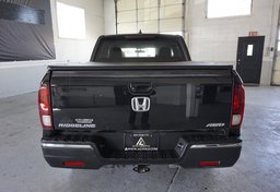 2019 Honda Ridgeline - Image 12