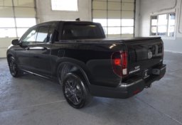 2019 Honda Ridgeline - Image 5