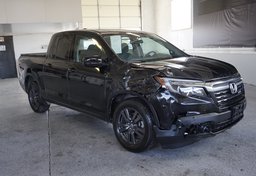 2019 Honda Ridgeline - Image 2