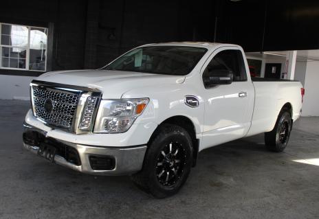 2017 Nissan Titan