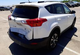 2015 Toyota RAV4 - Image 3