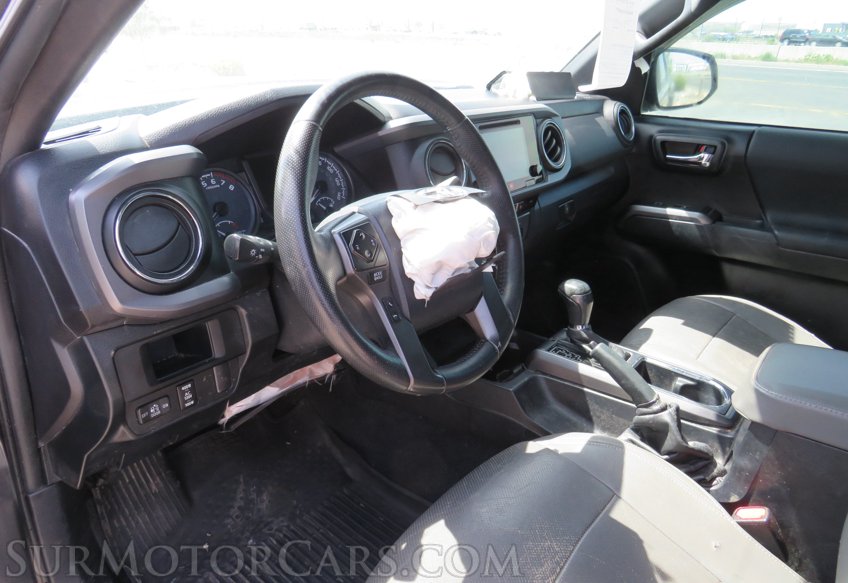 2016 Toyota Tacoma - Image 19