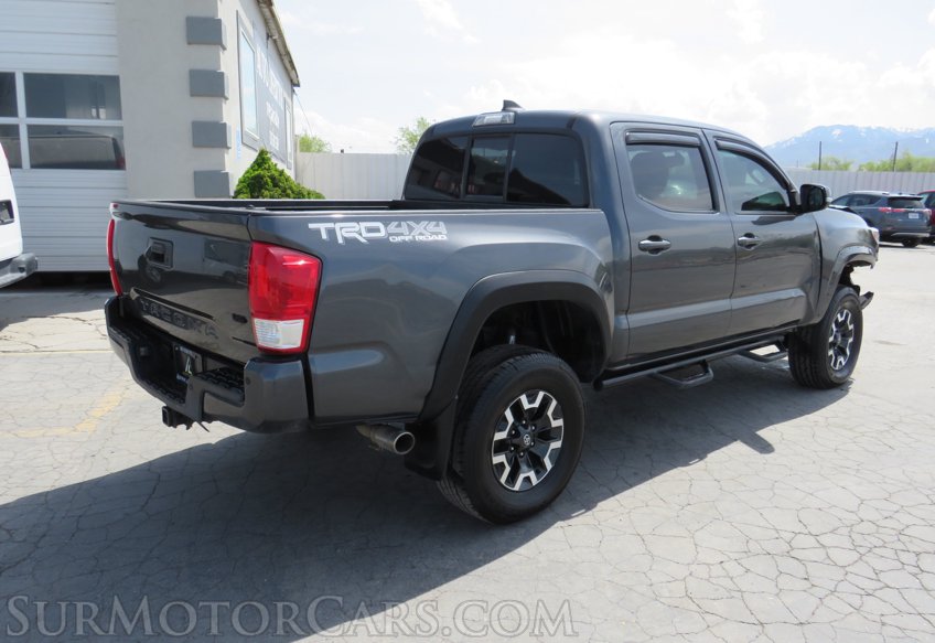 2016 Toyota Tacoma - Image 5
