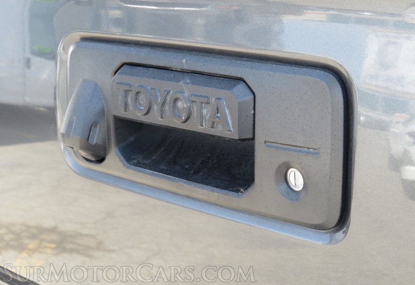 2016 Toyota Tacoma - Image 18