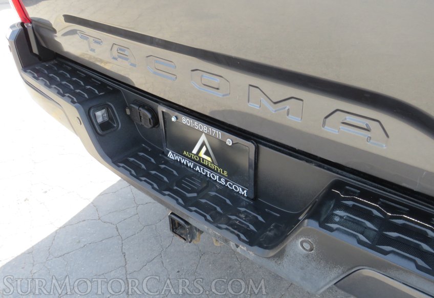 2016 Toyota Tacoma - Image 15