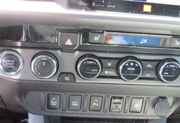 2016 Toyota Tacoma - Image 33