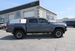 2016 Toyota Tacoma - Image 7