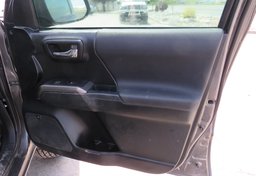 2016 Toyota Tacoma - Image 43