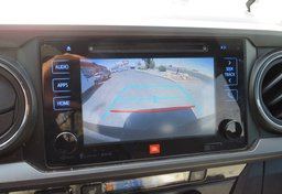 2016 Toyota Tacoma - Image 32